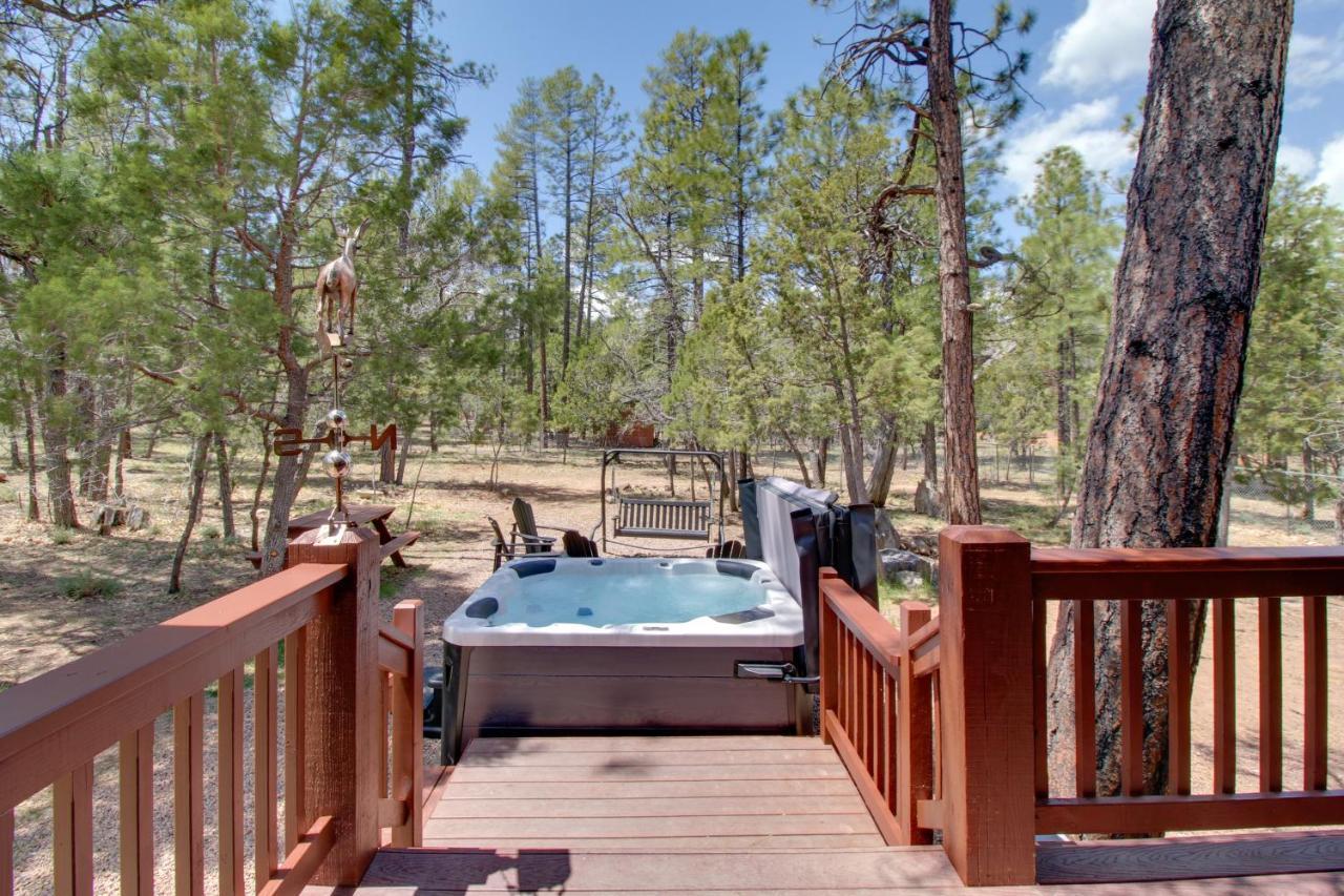 Lakeside Cabin On 2 Acres With Fire Pit And Hot Tub! Villa Pinetop-Lakeside Exterior photo